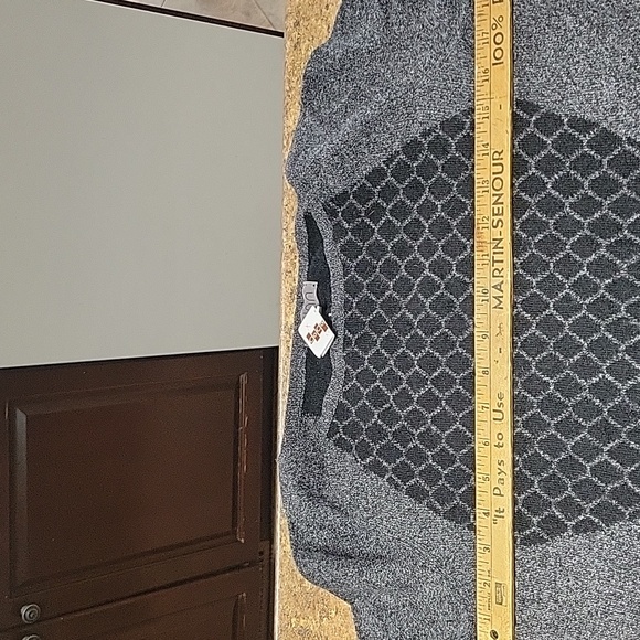 Quinn Cashmere Bodycon Midi Dress Size Medium - Picture 6 of 7